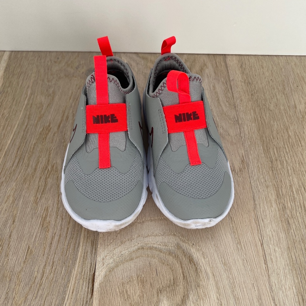 Toddler Nike Flex sneakers